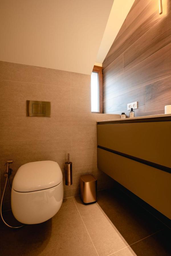 Le Nid Du Favre I - Charming Studio With Stunning Lake View Annecy Exteriör bild